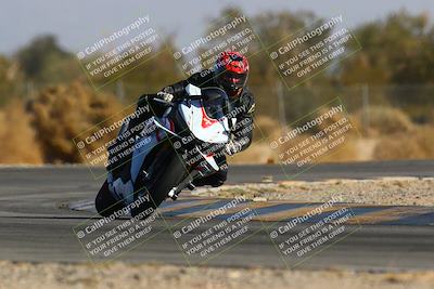 media/Jan-14-2024-SoCal Trackdays (Sun) [[2e55ec21a6]]/Turn 2 (1025am)/